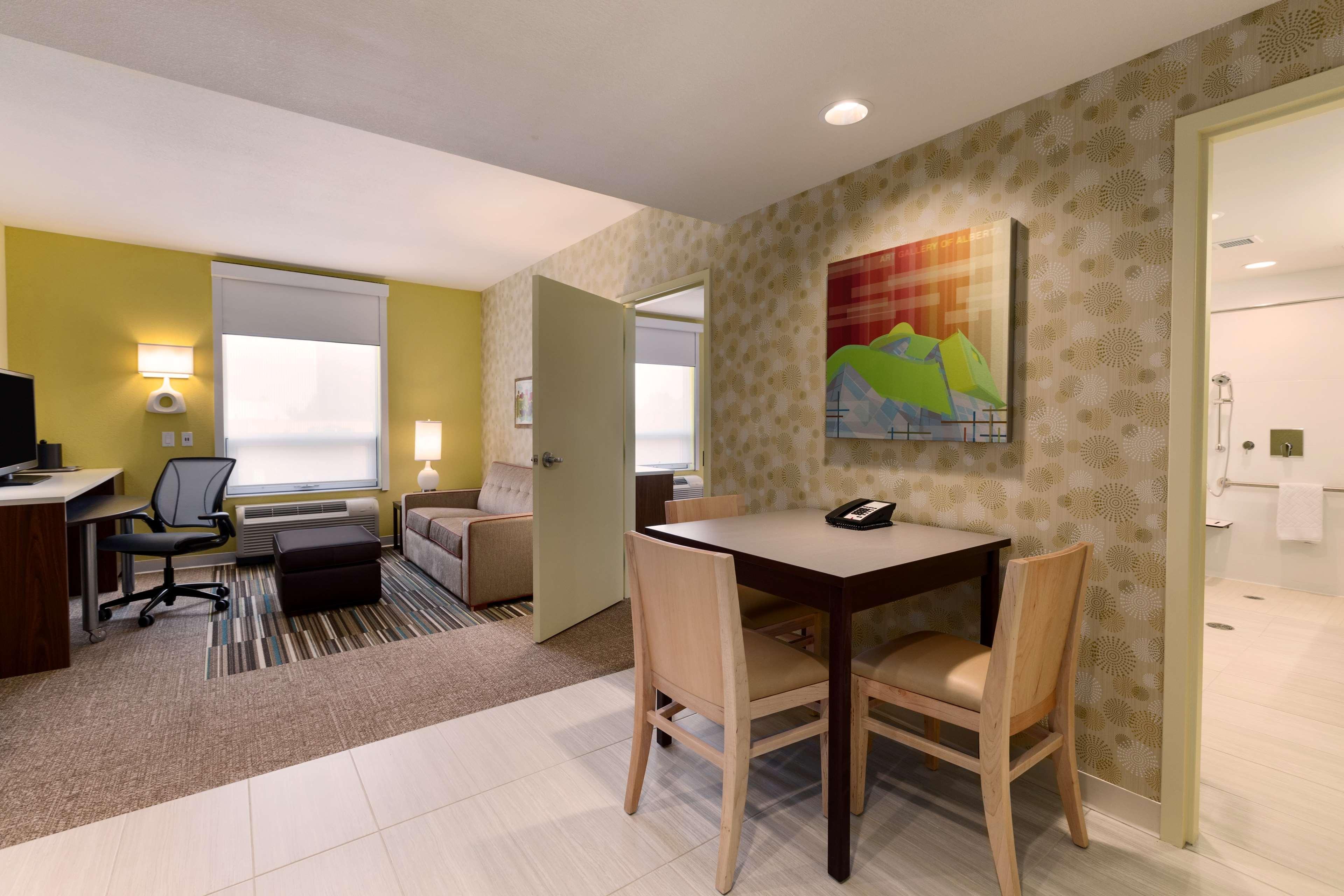 Home2 Suites By Hilton West אדמונטון מראה חיצוני תמונה