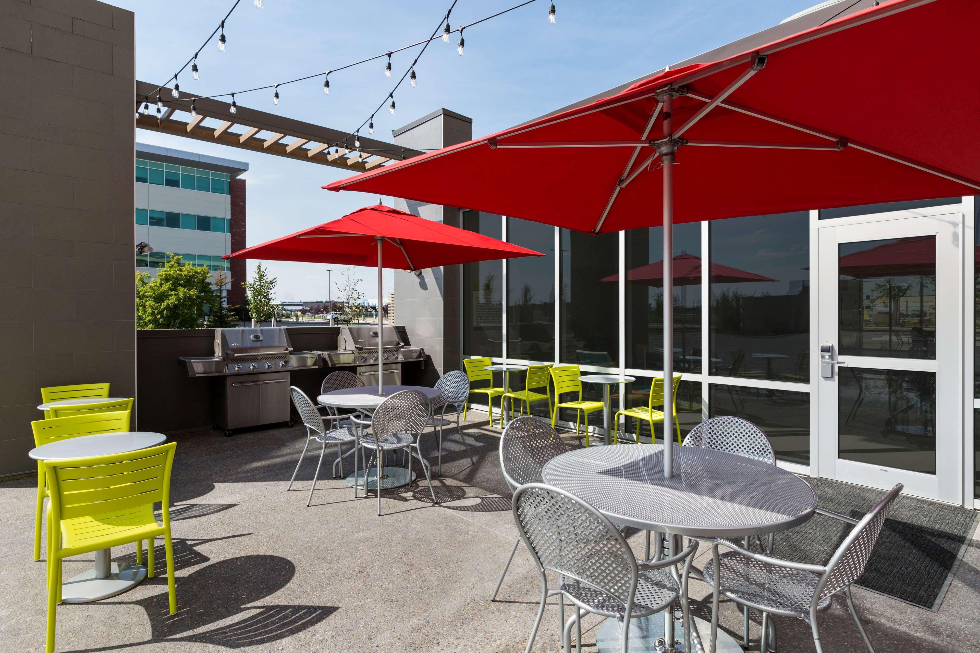 Home2 Suites By Hilton West אדמונטון מראה חיצוני תמונה